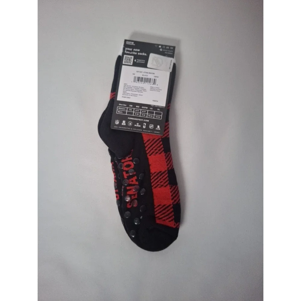 Ottawa Senators NHL For Bare Feet Socks with Grip Dots Black Red OSFM New! - Picture 3 of 6